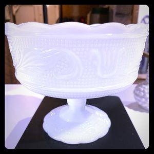Gorgeous EO Brody milk glass bowl on pedestal